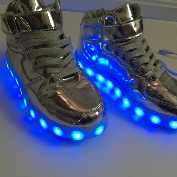 Light up Sneakers size 6.5 Women’s Silver LED Unisex cosplay - Picture 10 of 11